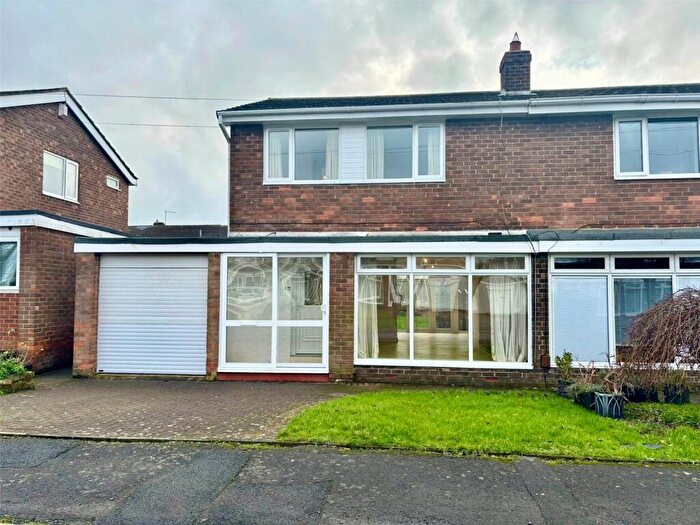 3 Bedroom Semi-Detached House For Sale In Oakfield Close, East Herrington, Sunderland, SR3