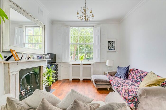 2 Bedroom Flat To Rent In Percy Circus, Islington, WC1X