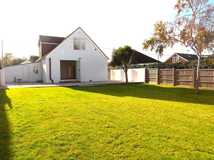 4 Bedroom Detached House For Sale In Cliff Gardens, Minster On Sea, Sheerness, ME12