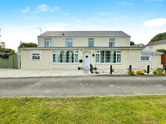 3 Bedroom Detached House For Sale In The Derwen, Bridgend, CF31