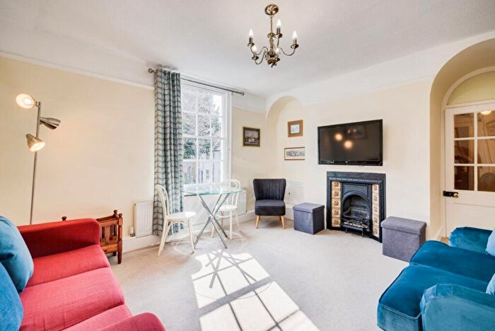 5 Bedroom Flat To Rent In Castle Street, Canterbury, CT1