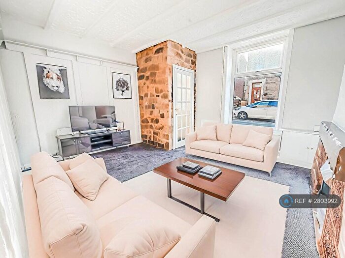 3 Bedroom Terraced House To Rent In Redearth Road, Darwen, BB3