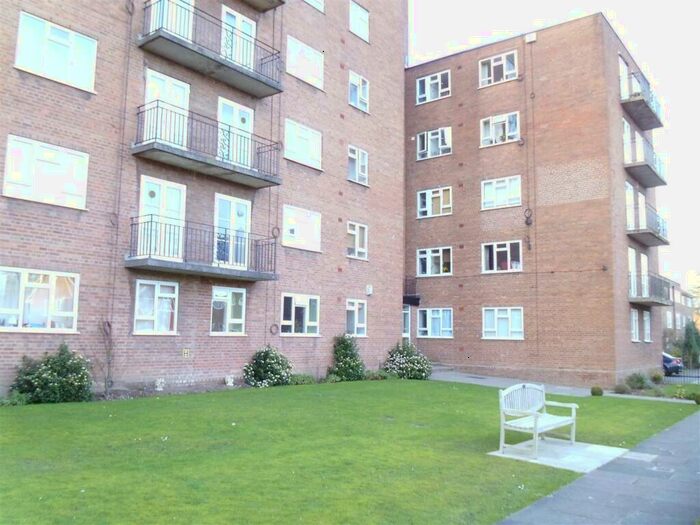 1 Bedroom Flat To Rent In West Drive, Birmingham, B5