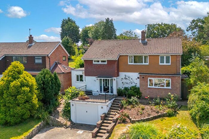 5 Bedroom Detached House For Sale In Windmill Way, Reigate, RH2