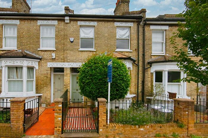 3 Bedroom Terraced House To Rent In Coleford Road, Wandsworth, SW18