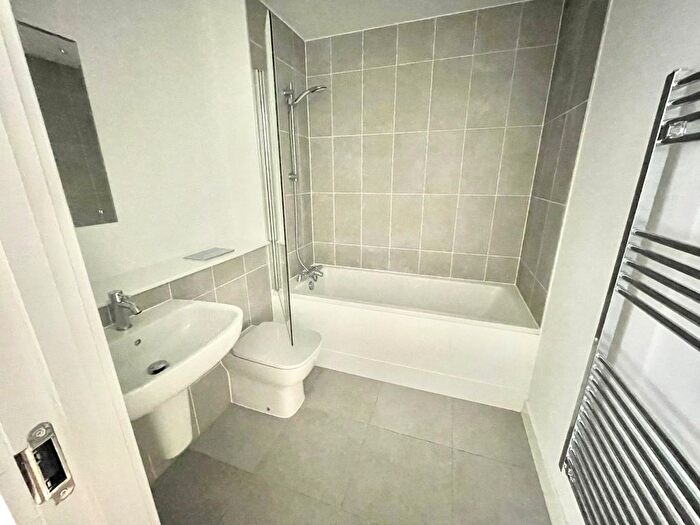 1 Bedroom Flat To Rent In Phoenix, Leeds, LS9