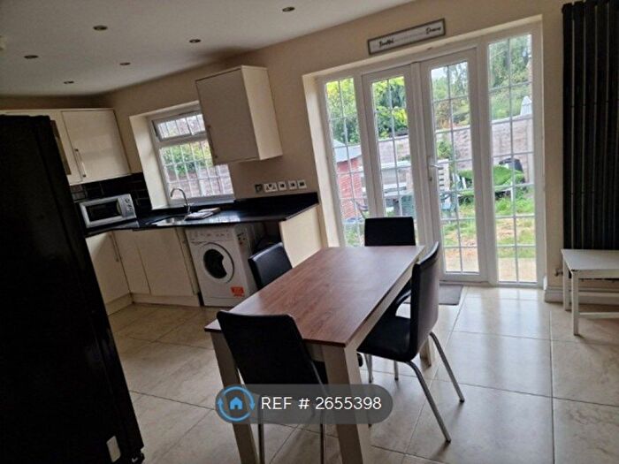 5 Bedroom Detached House To Rent In Hunting Gate, Hemel Hempstead, HP2