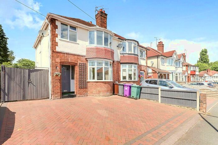 3 Bedroom Semi-Detached House To Rent In Fairview Road, Penn, Wolverhampton, West Midlands, WV4