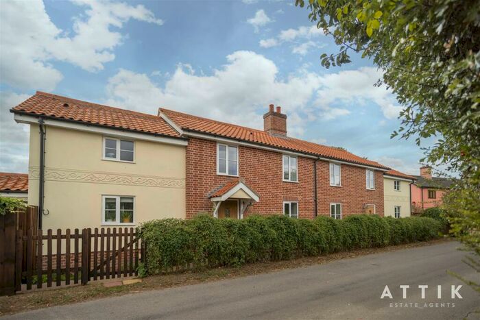 4 Bedroom Detached House For Sale In Cratfield, Halesworth, IP19