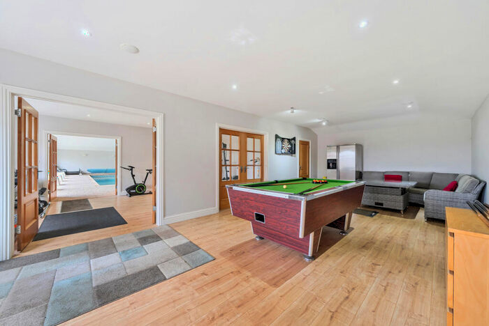 5 Bedroom Detached House For Sale In Chobham Park Lane, Chobham, GU24