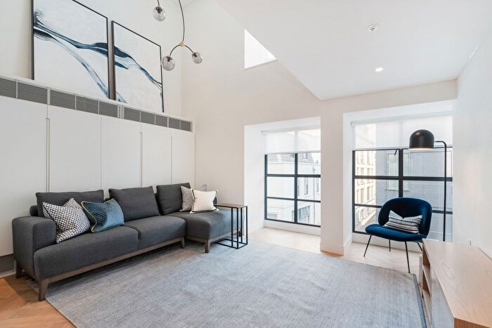 1 Bedroom Flat To Rent In Sherwood Street, Soho, W1F