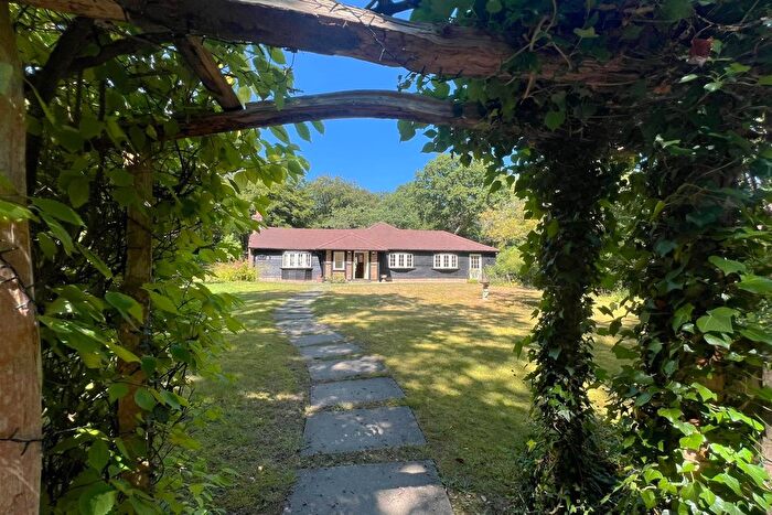 4 Bedroom Detached Bungalow To Rent In Brick Kiln Common, Wisborough Green, Billingshurst, West Sussex, RH14