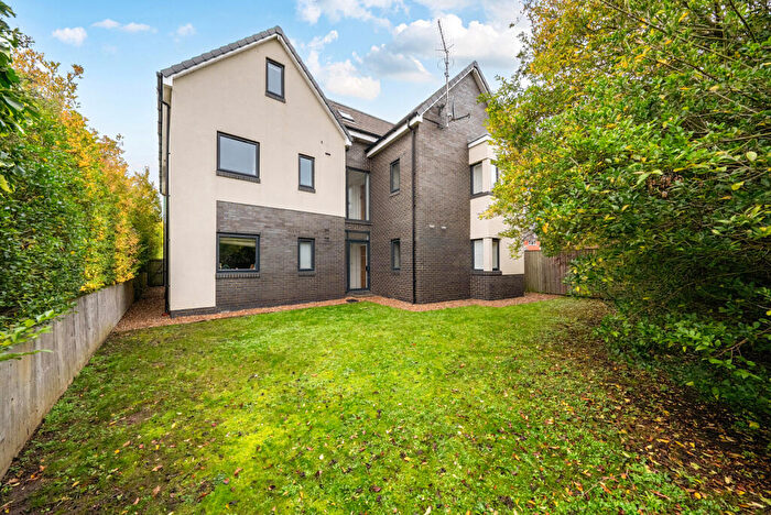 2 Bedroom Flat For Sale In Onslow Road, Guildford, GU1