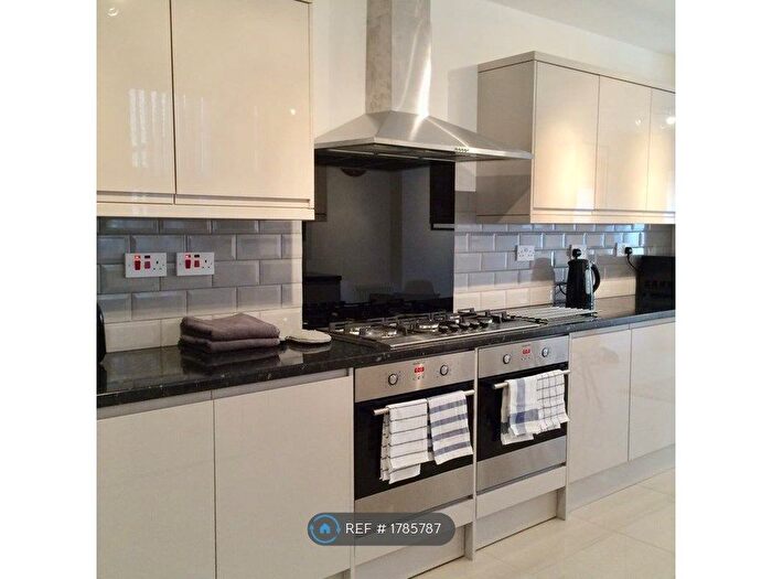 6 Bedroom Terraced House To Rent In Earlsdon Avenue North, Coventry, CV5