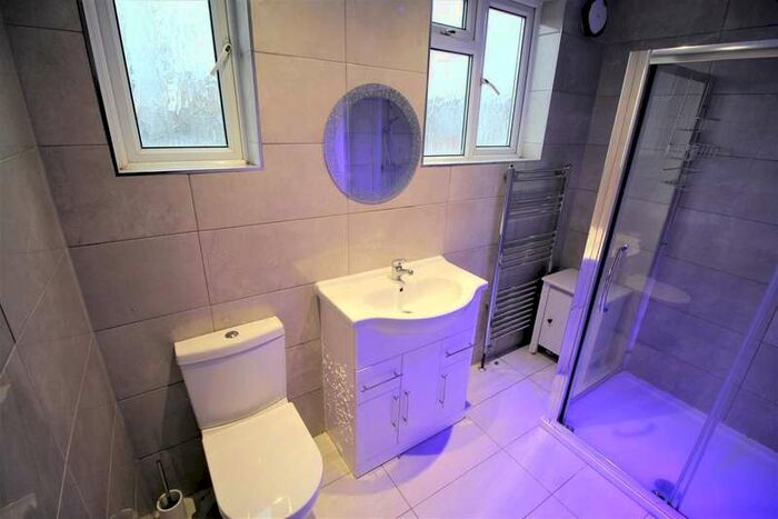 3 Bedroom Flat To Rent In Victoria Road, Ruislip, HA4