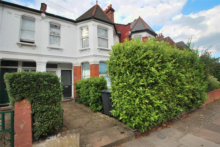 2 Bedroom Flat For Sale In Albert Road, Alexandra Park, N22