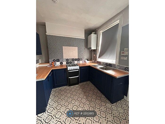 3 Bedroom Terraced House To Rent In Mayfield View, Wyke, Bradford, BD12