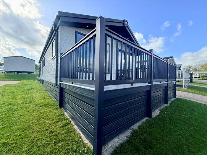 2 Bedroom Park Home For Sale In Kiln Ln, Gisburn, BB7