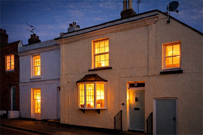 3 Bedroom Terraced House For Sale In School Hill, Storrington, West Sussex, RH20