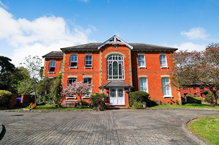 2 Bedroom Apartment For Sale In The Byfrons, Boundary Road, Farnborough, GU14