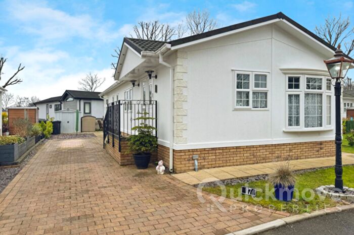 2 Bedroom Park Home For Sale In Poole, Dorset, BH16