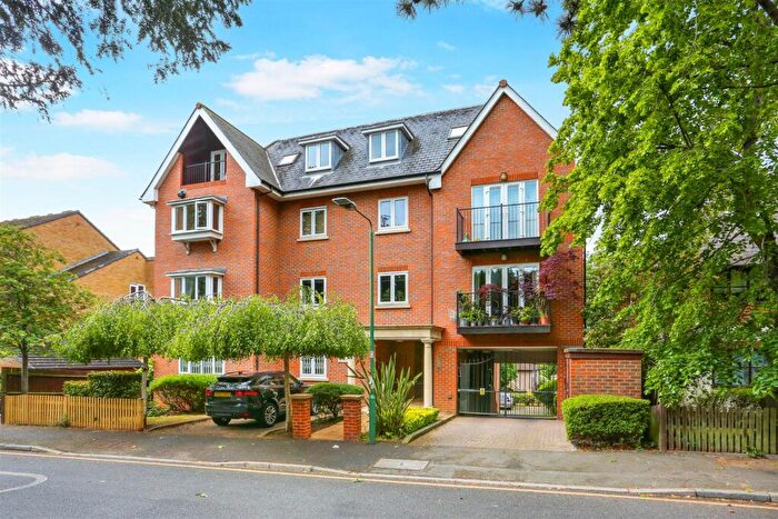 2 Bedroom Apartment To Rent In Thicket Road, Sutton, SM1