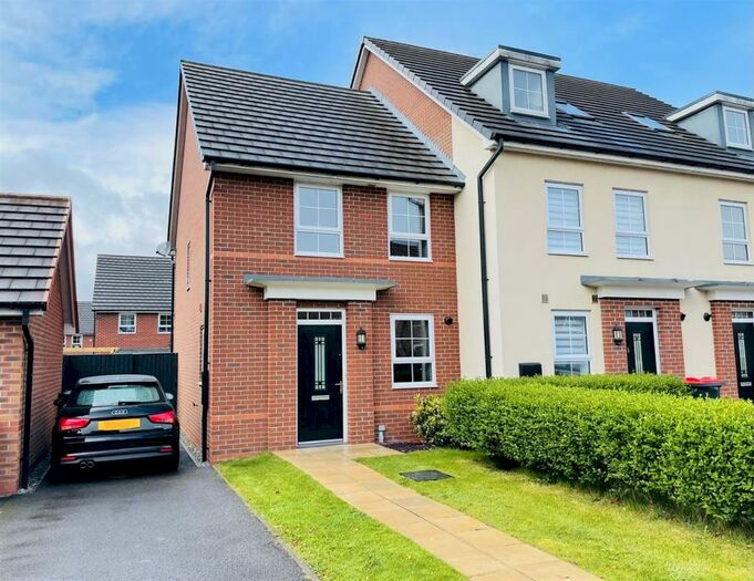 3 Bedroom Semi-Detached House To Rent In Buttercup Crescent, Winnington, CW8