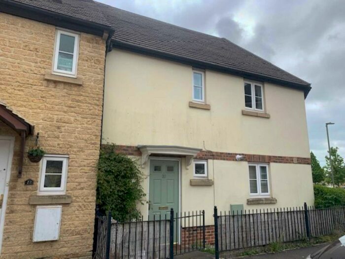 2 Bedroom Terraced House To Rent In Jasmine Way, Carterton, OX18