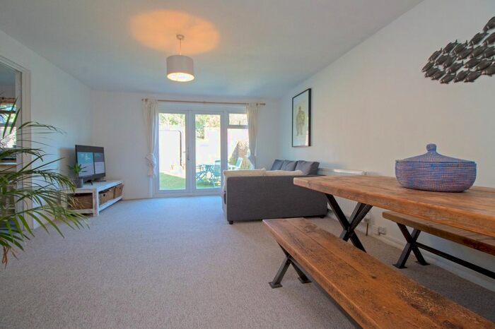 2 Bedroom Flat To Rent In Dudney Court, Windlesham Close, Portslade, BN41