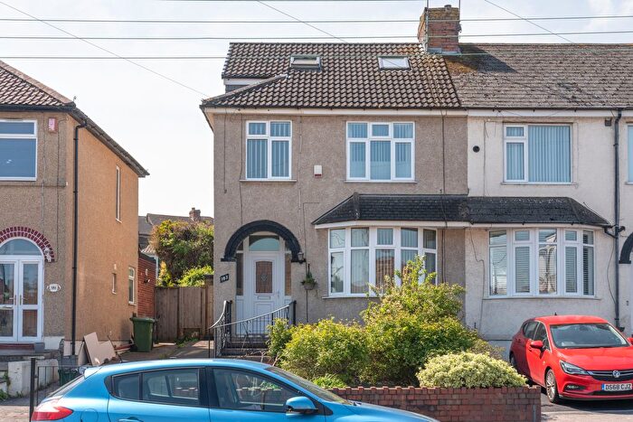 5 Bedroom End Terrace House For Sale In Station Road, Kingswood, Bristol, BS15