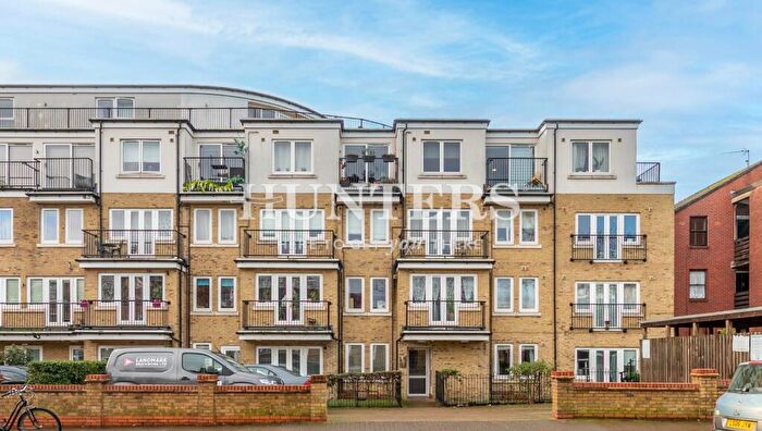 3 Bedroom House To Rent In Malvern Road, London, NW6