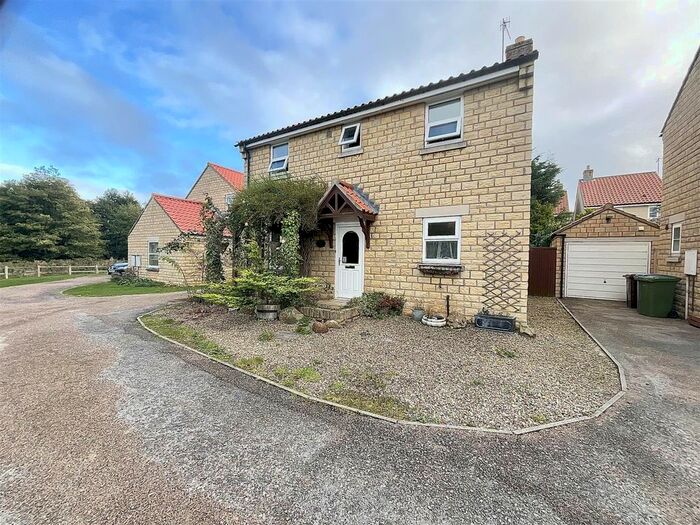 4 Bedroom Detached House To Rent In Laurel Close, Burniston, Scarborough, YO13