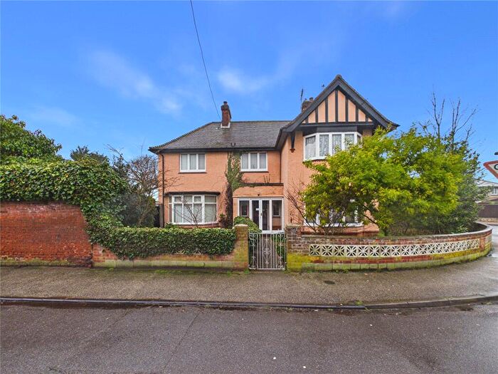 4 Bedroom Detached House For Sale In Princes Road, Felixstowe, Suffolk, IP11