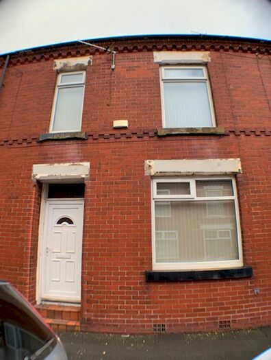 3 Bedroom Terraced House To Rent In Quarmby Street, Manchester M18