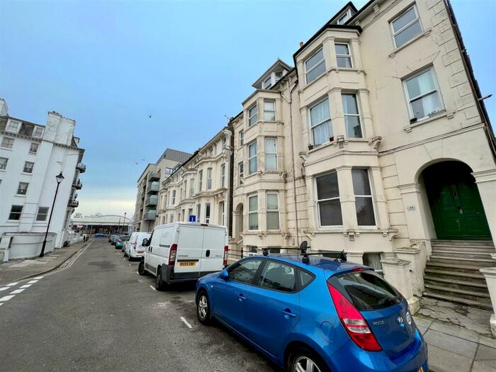 1 Bedroom Apartment To Rent In Alhambra Road, Southsea, PO4