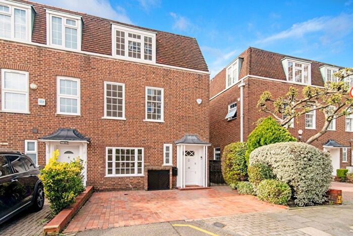 5 Bedroom Terraced House To Rent In The Marlowes, St Johns Wood, NW8