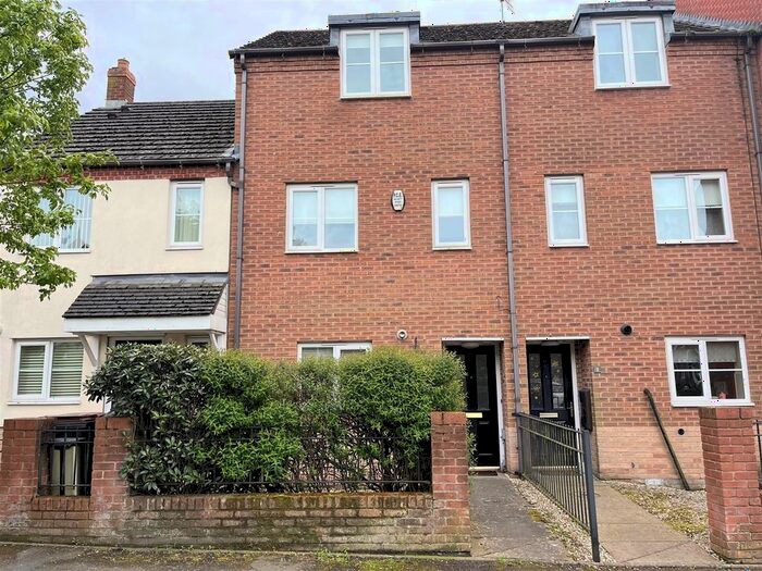 3 Bedroom Terraced House To Rent In Spruce Road, Middlemarch Rise, Nuneaton, CV10