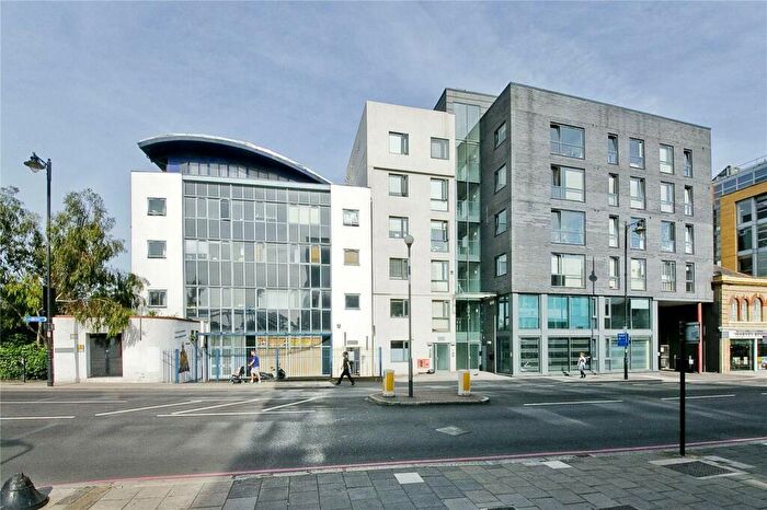 1 Bedroom Apartment To Rent In Baltic Place, Haggerston, London, N1