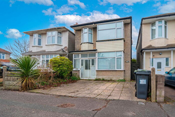 4 Bedroom Detached House To Rent In Castlemain Avenue, Bournemouth, BH6