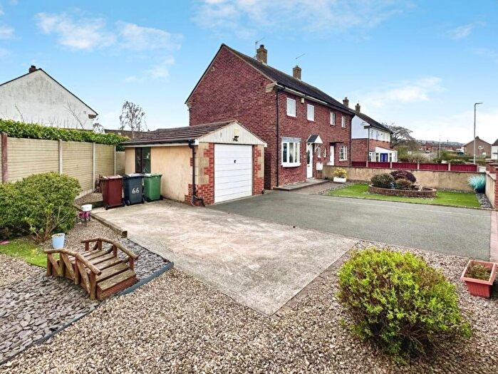 2 Bedroom House For Sale In Weston Drive, Otley, LS21