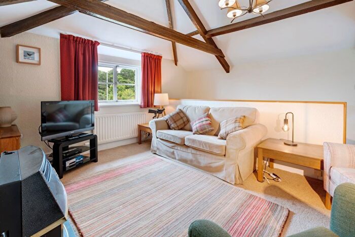 2 Bedroom Cottage For Sale In Toll Bar Cottage, Chestnut Hill, CA12
