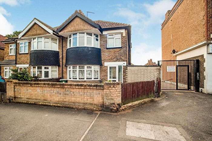 3 Bedroom Semi Detached House To Rent In Wrotham Road, Welling, Kent, DA16