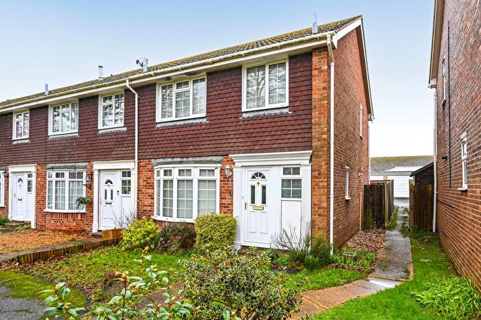 3 Bedroom Semi-detached House For Sale In Solway, Hailsham, BN27