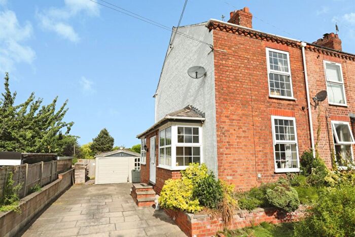 2 Bedroom End Of Terrace House For Sale In Oakwood Lane, Barnton, Northwich, CW8