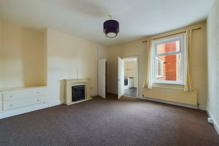 3 Bedroom Flat To Rent In Eskdale Street, South Shields, NE34