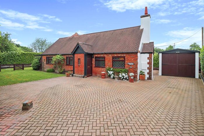 3 Bedroom Detached Bungalow For Sale In Park Road, Hellingly, Hailsham, BN27