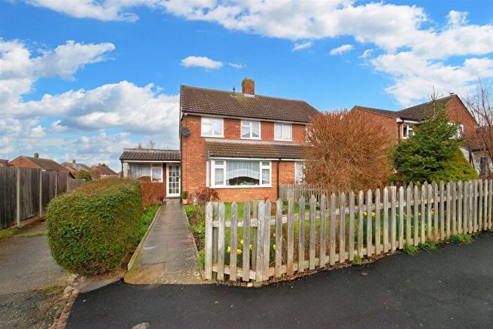 2 Bedroom Semi-Detached House To Rent In Osborn Road, Barton-Le-Clay, MK45