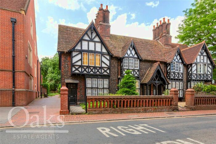 2 Bedroom End Of Terrace House To Rent In Church Road, Croydon, CR0