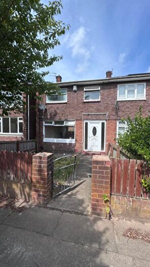 3 Bedroom End Of Terrace House To Rent In Kidsgrove Square, Sunderland, SR5