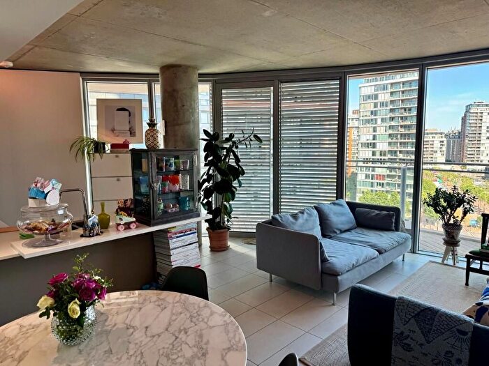 2 Bedroom Flat For Sale In Tidal Basin Road, London, E16